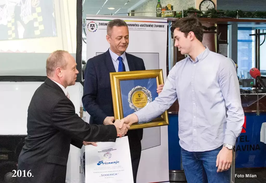 Proglašenje najuspješnijih sportašica, sportaša i sportskih klubova u 2015. godini – fotografija 36