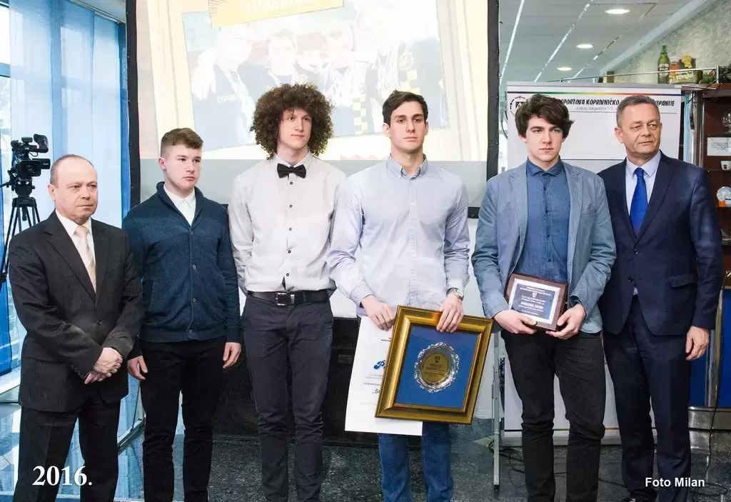Proglašenje najuspješnijih sportašica, sportaša i sportskih klubova u 2015. godini – fotografija 38
