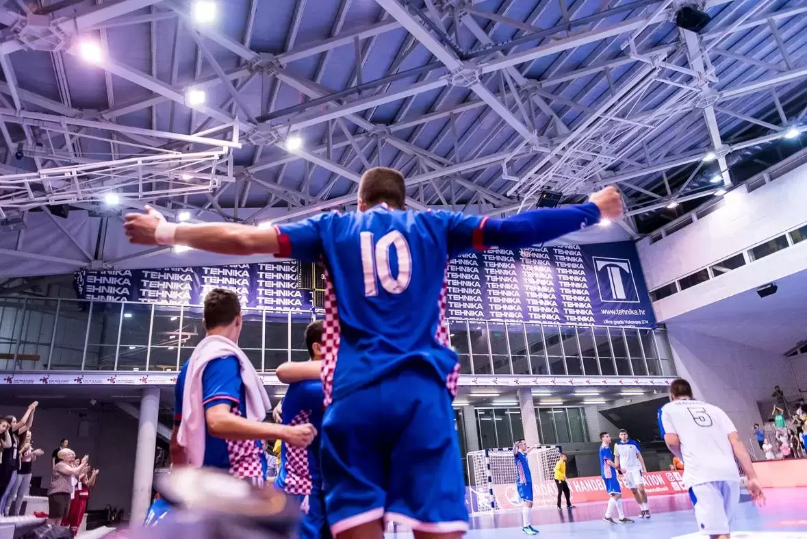 M18 Euro 2016 EHF | Zajednica sportova Koprivničko križevačke zajednice | Hrvatska : Slovenija