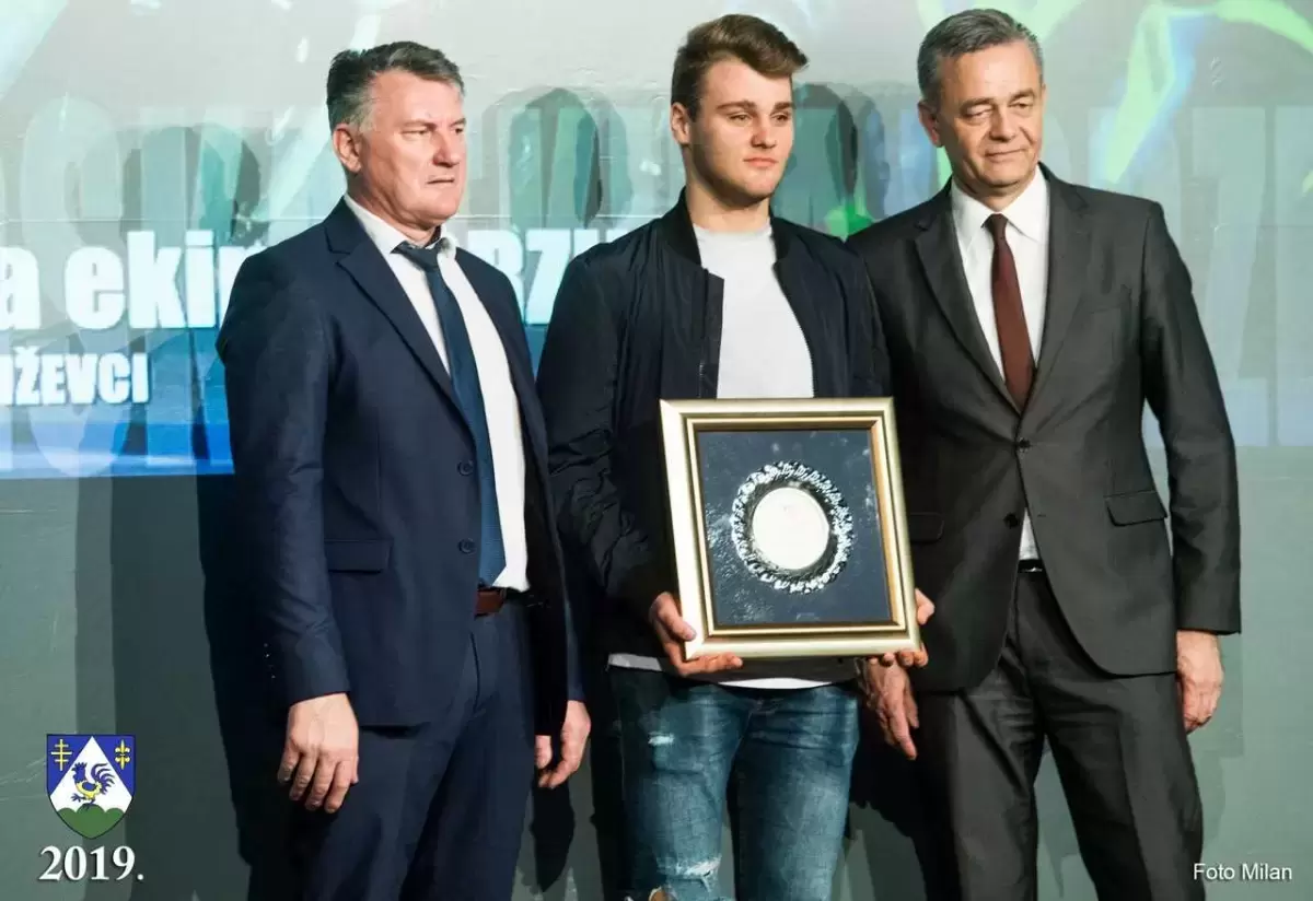 Proglašenje najboljih sportašica, sportaša i sportskih klubova u 2018 godini – fotografija 68
