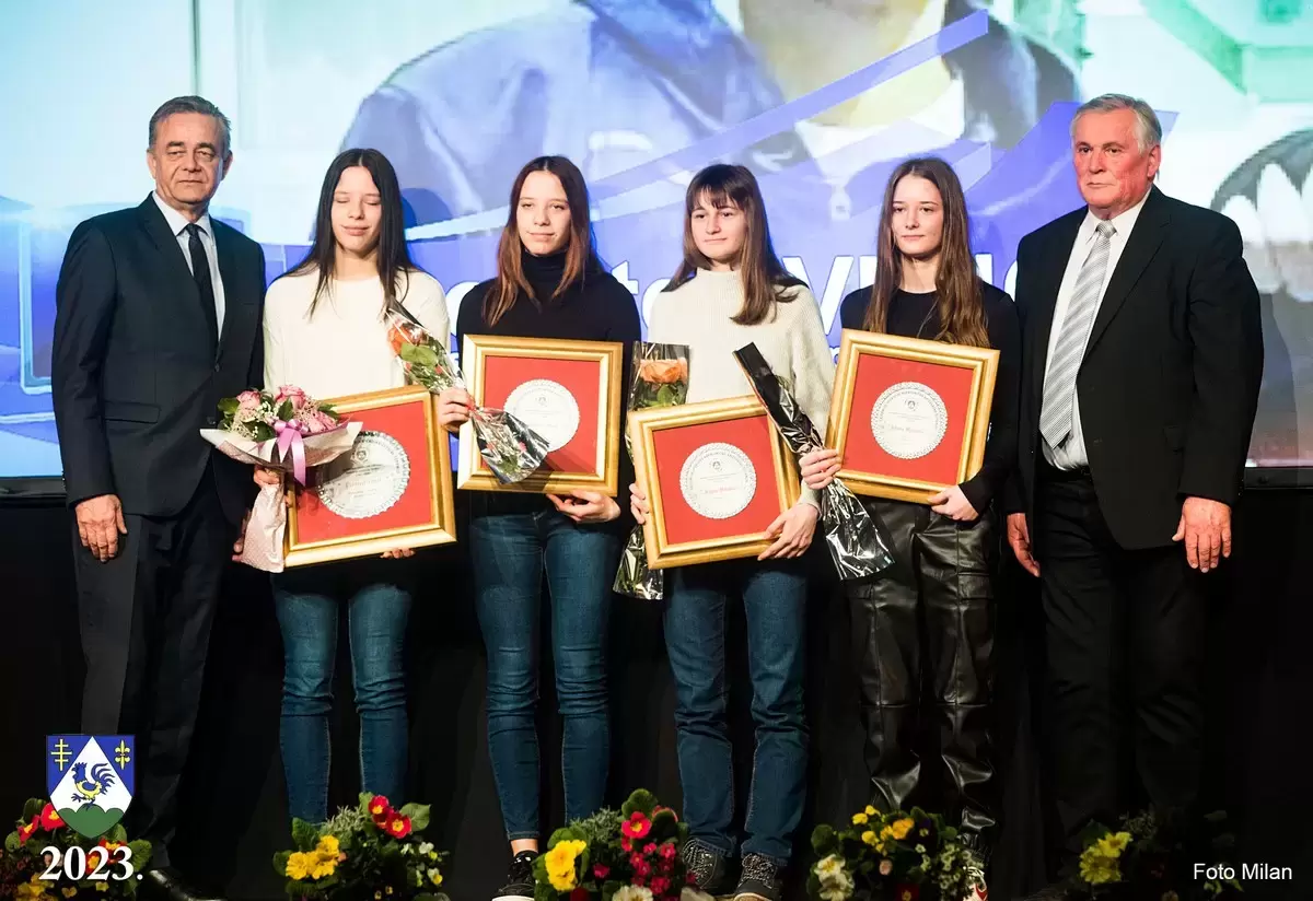 Proglašenje najboljih sportašica, sportaša i sportskih klubova u 2022. godini – fotografija 17